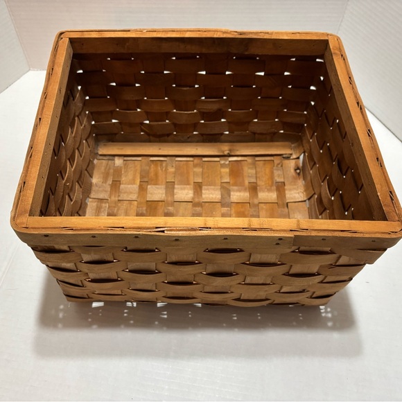 Woven Basket - Picture 5 of 5